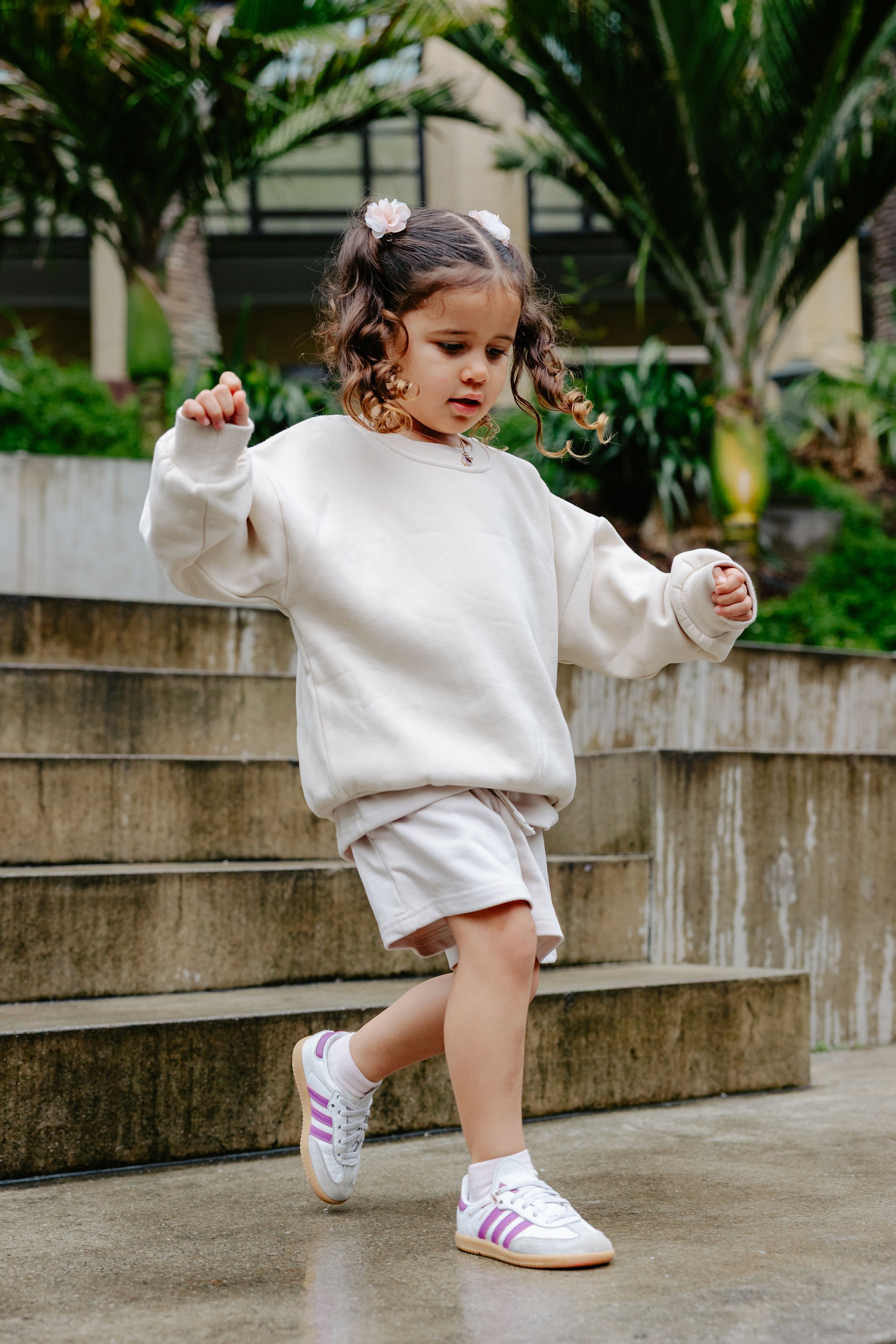 The Downtown Set - Milk White